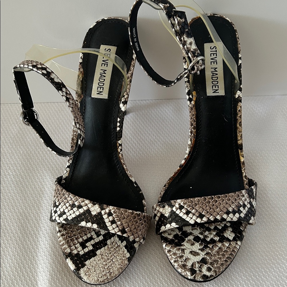 Steve Madden Snake Print Heels Black Tan Size 9.5 Open Toe Lucite Ankle Buckle
